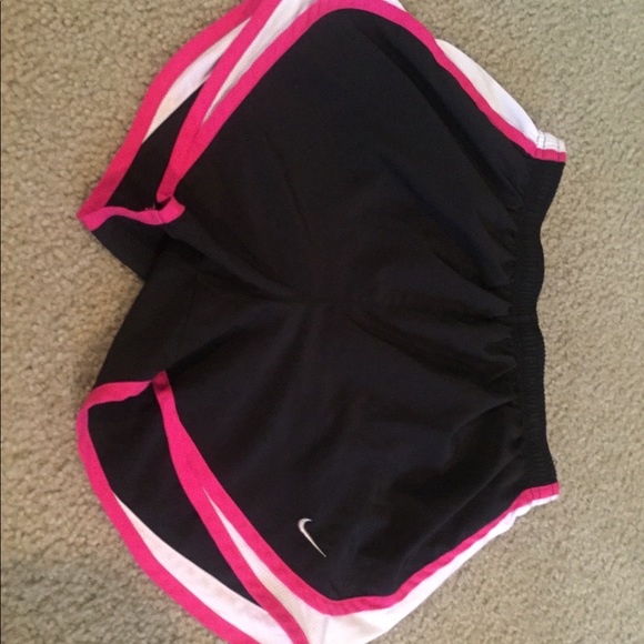 nike shorts - Picture 3 of 3